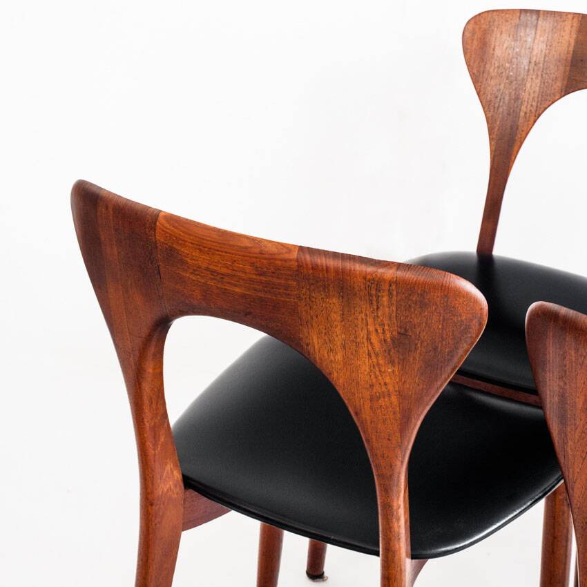 Suite de 6 chaises "Pierre". Palissandre. Niels Koefoed. Danemark, 60s
