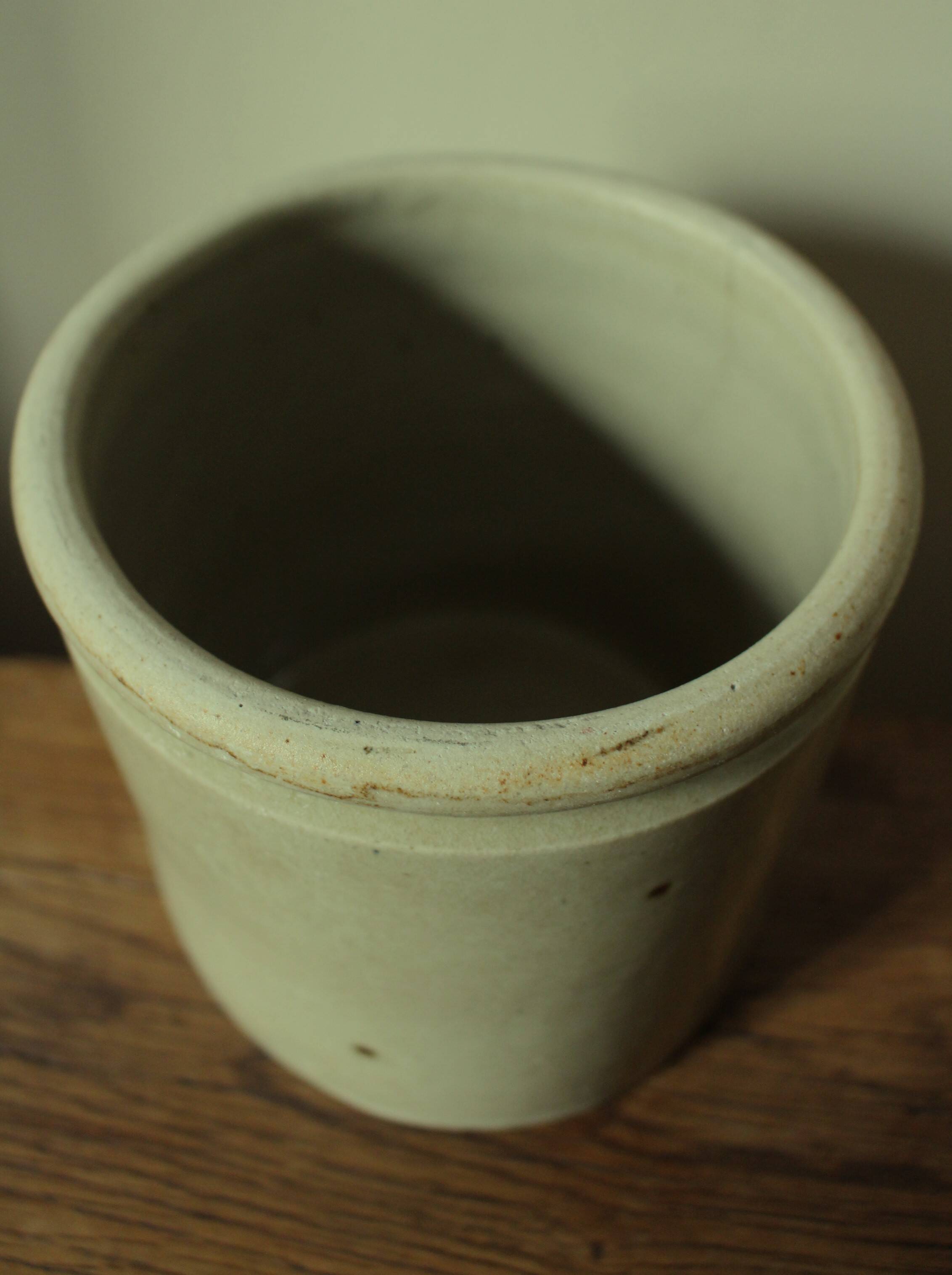 Pot grès vernissé beige gris sans anse