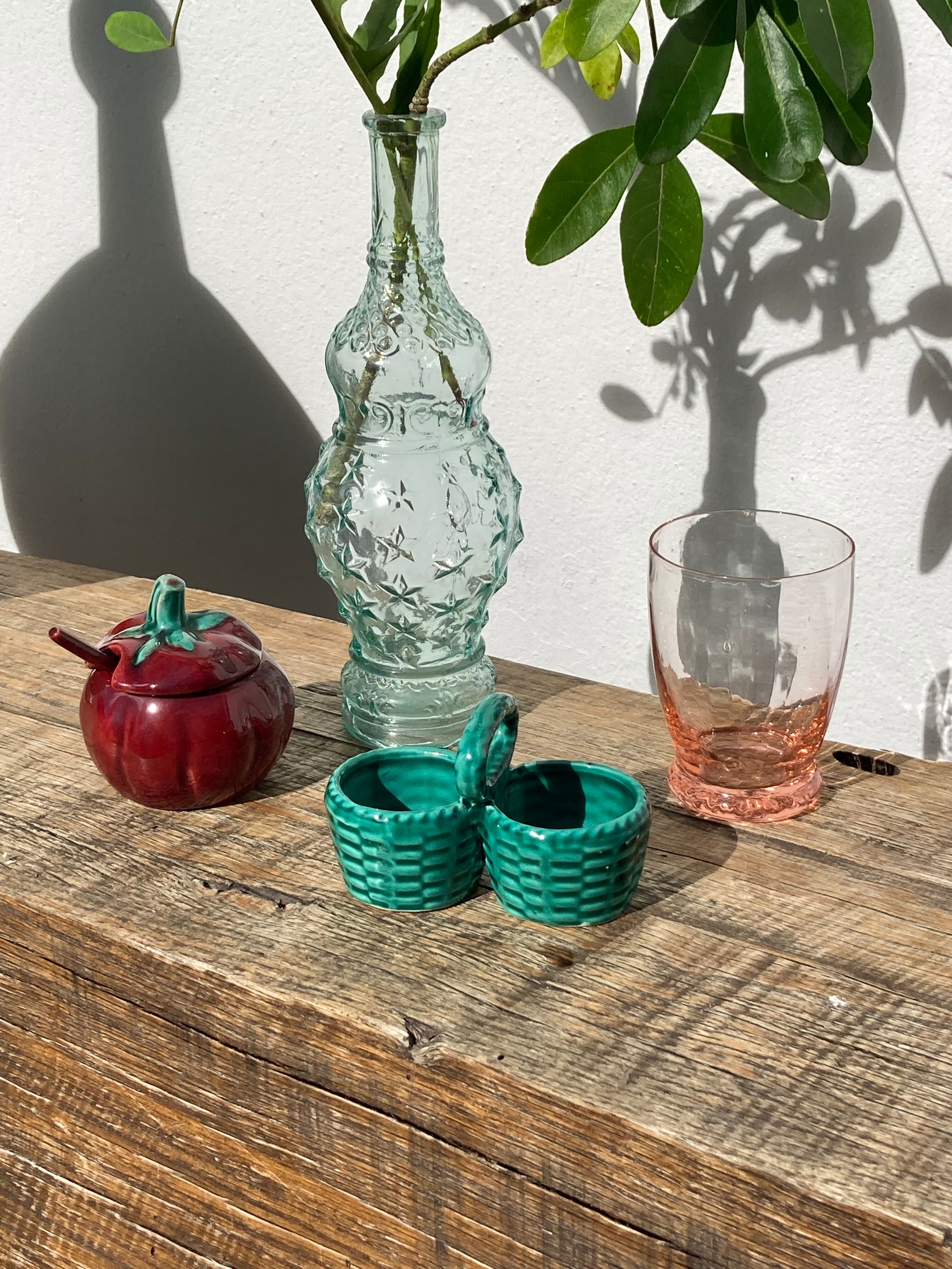 Tomato slip for ceramic condiments, mustard, salt, pepper