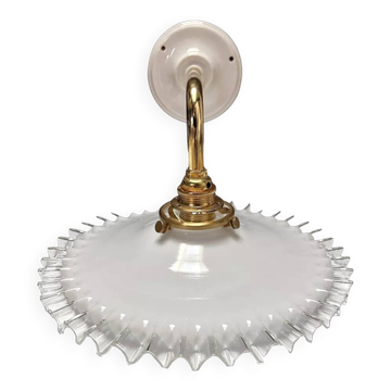 Applique murale en opaline et céramique blanche
