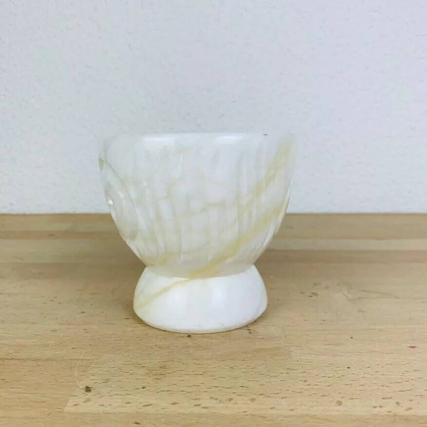 Anthropomorphic ashtray in alabaster, vintage