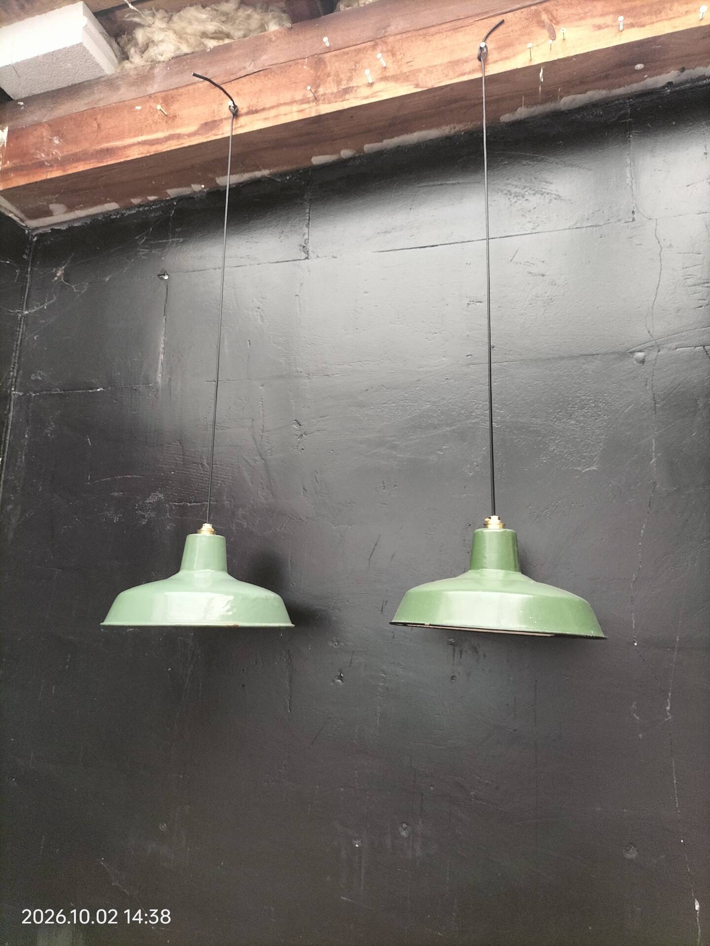 Suspensions enamelled sheets