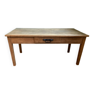 Table basse en chêne