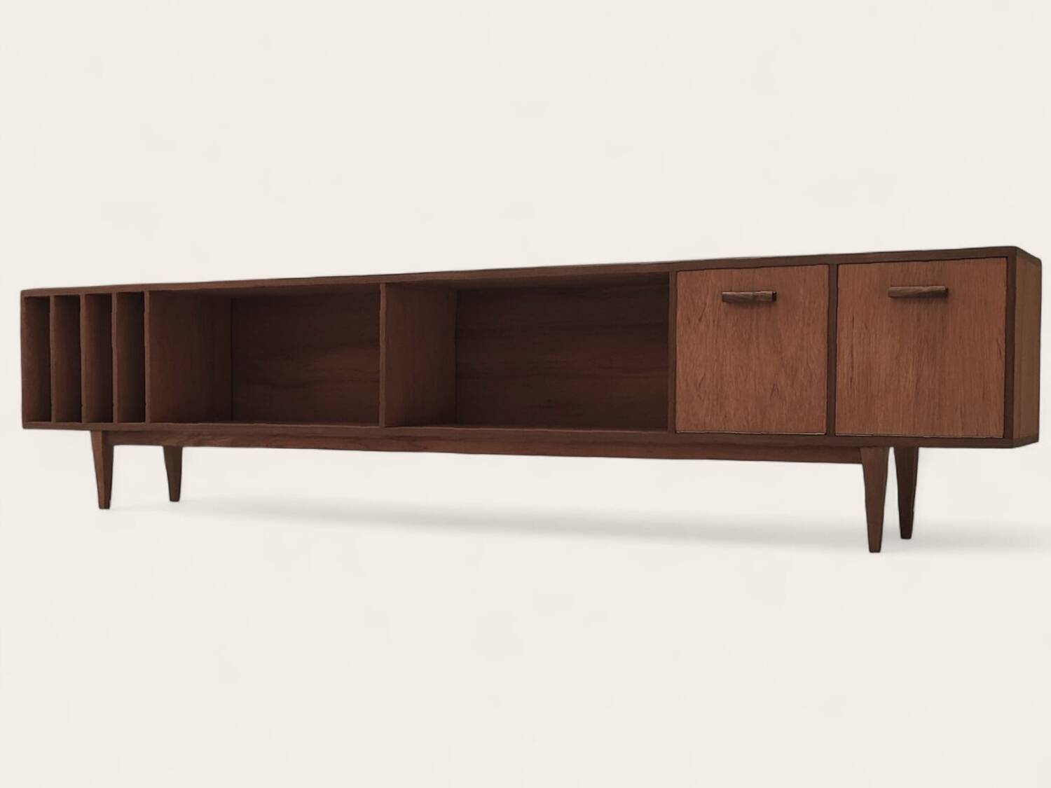 Silund low sideboard