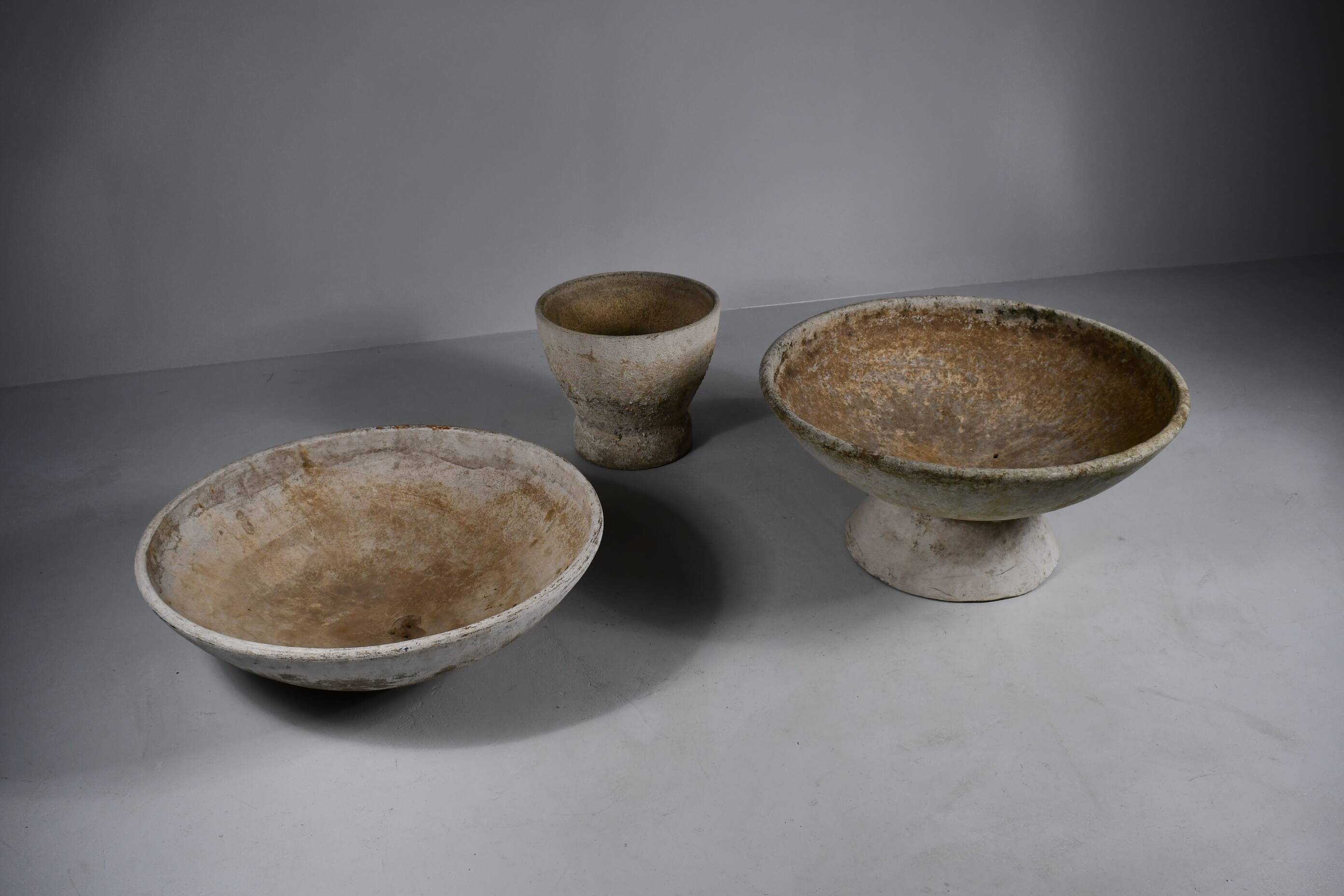 2 x large Planters with 2x bases. 1960s