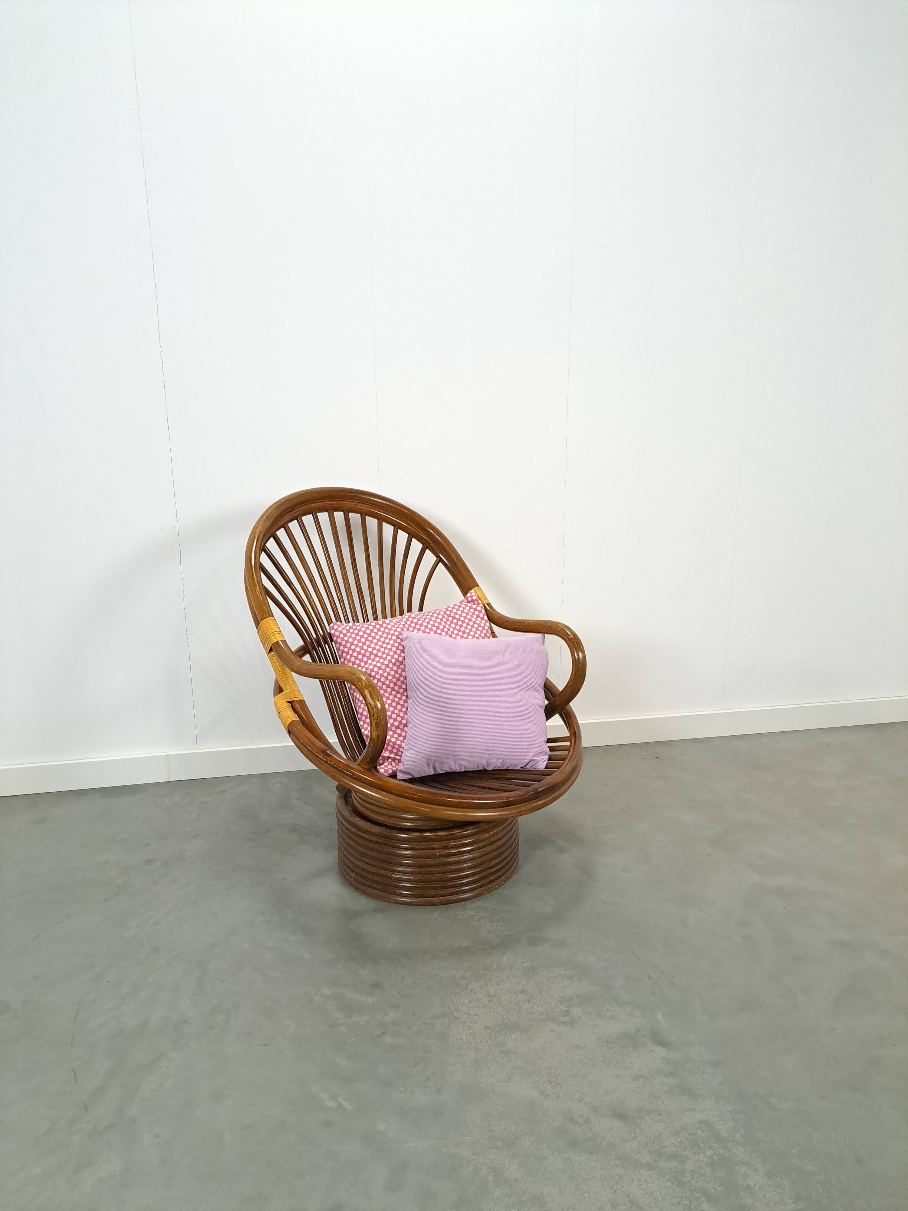 Rotan manou draai stoel