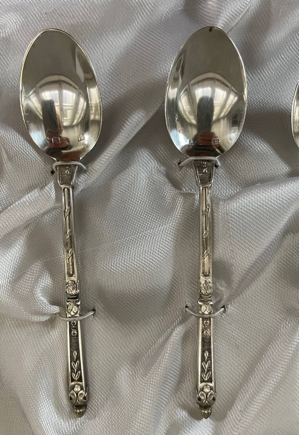 6 silver teaspoons