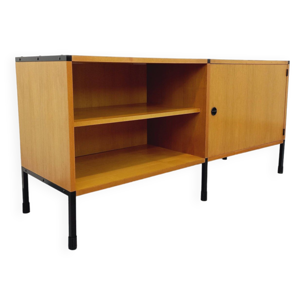 Enfilade vintage ARP Minvielle par Guariche Mortier Motte en bois clair et métal noir des
