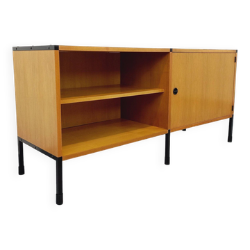 Enfilade vintage ARP Minvielle par Guariche Mortier Motte en bois clair et métal noir des