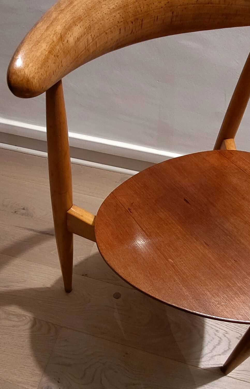 Chair 4103 by Hans Wegner
