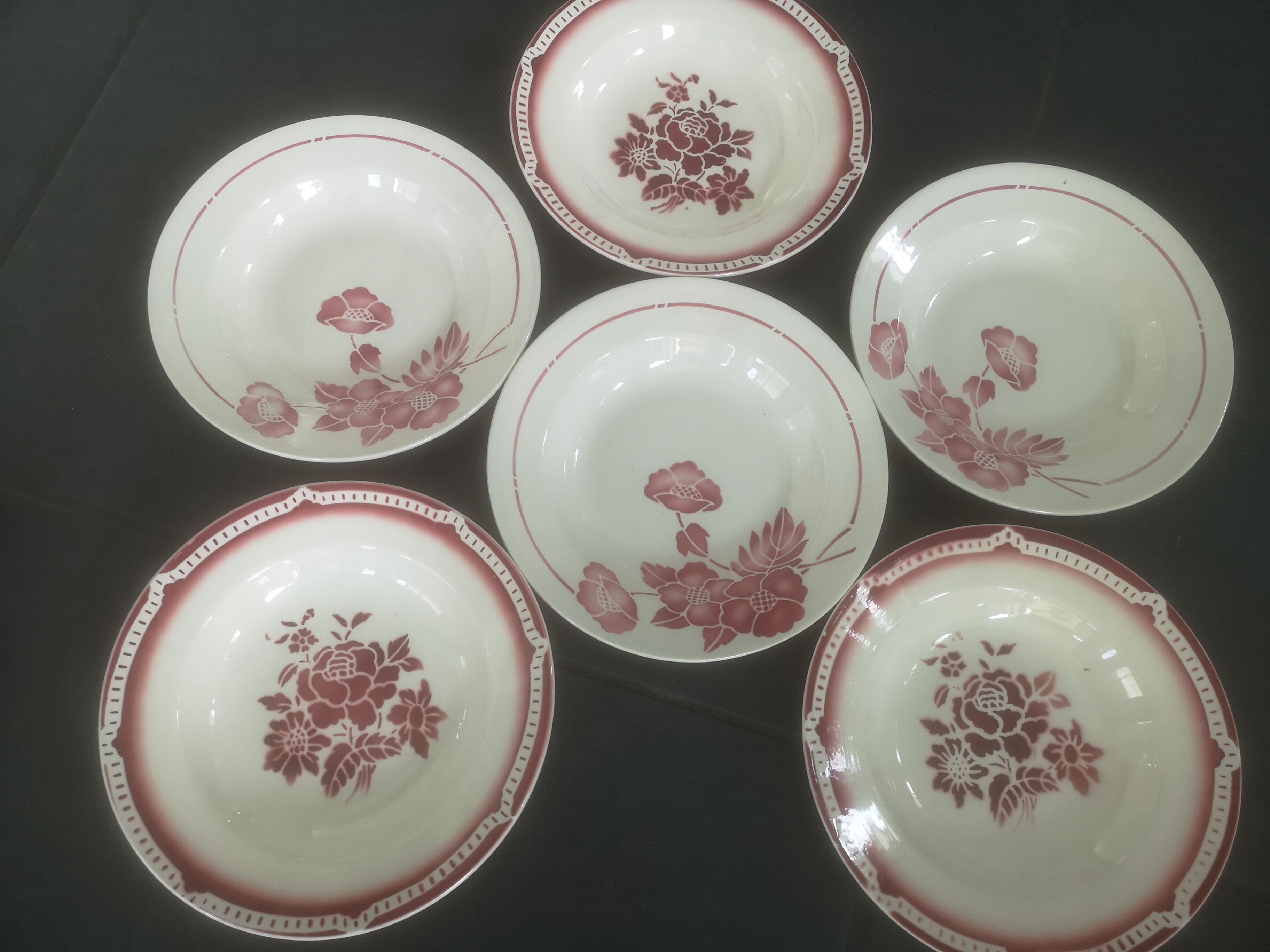 Set of 6 Sarreguemines plates and wolf mill