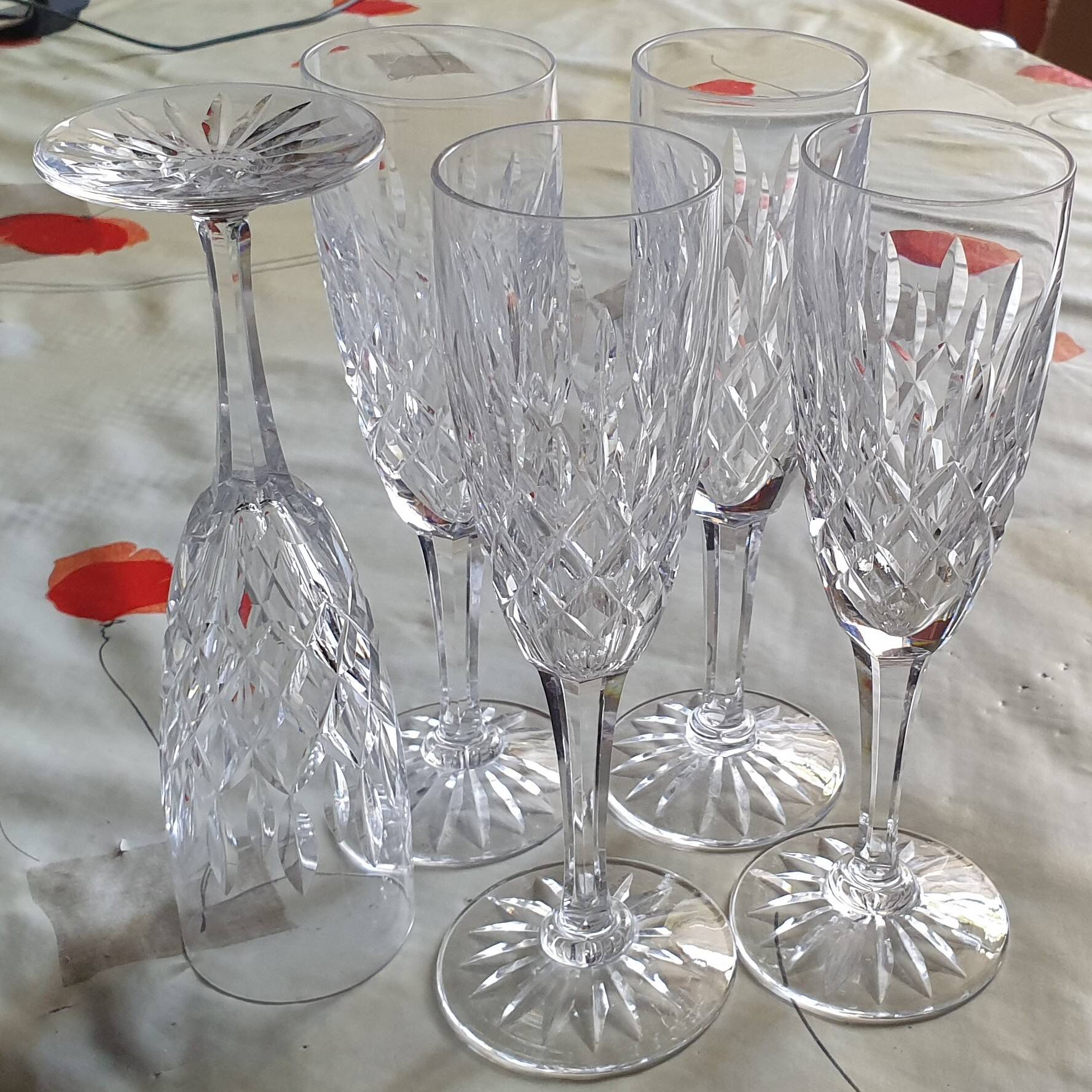 Champagne flutes from the Chantilly service by Cristallerie Saint-Louis.