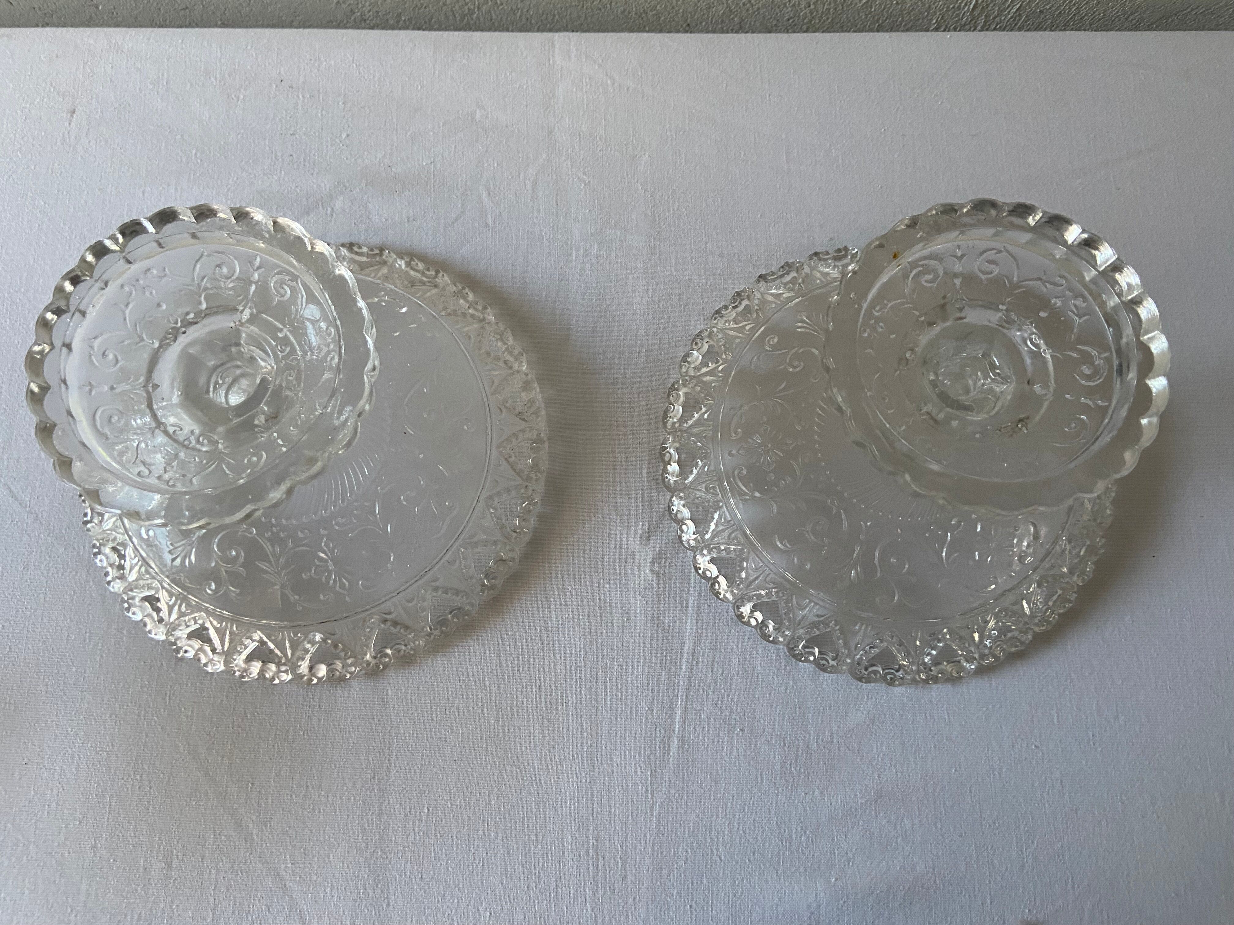 Pair of dishes