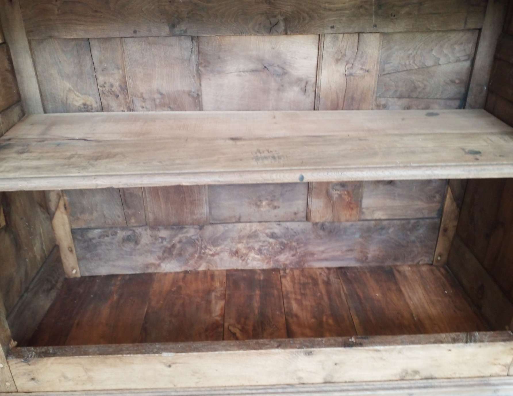 Armoire en chêne
