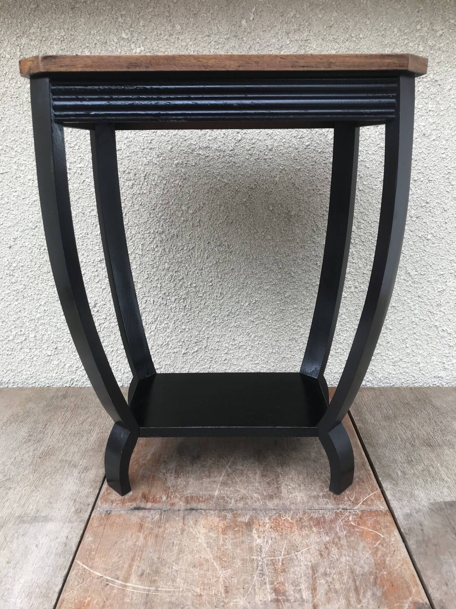 Art deco side table