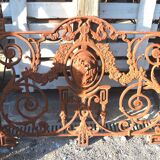Cast iron balcony grille