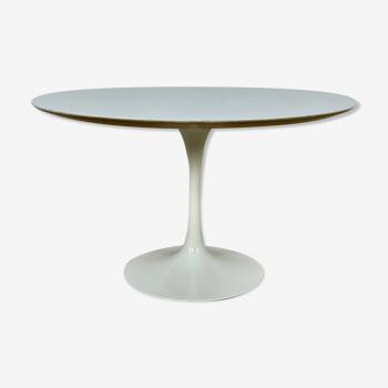 Table d'appoint Eero Saarinen for Knoll International 1960s