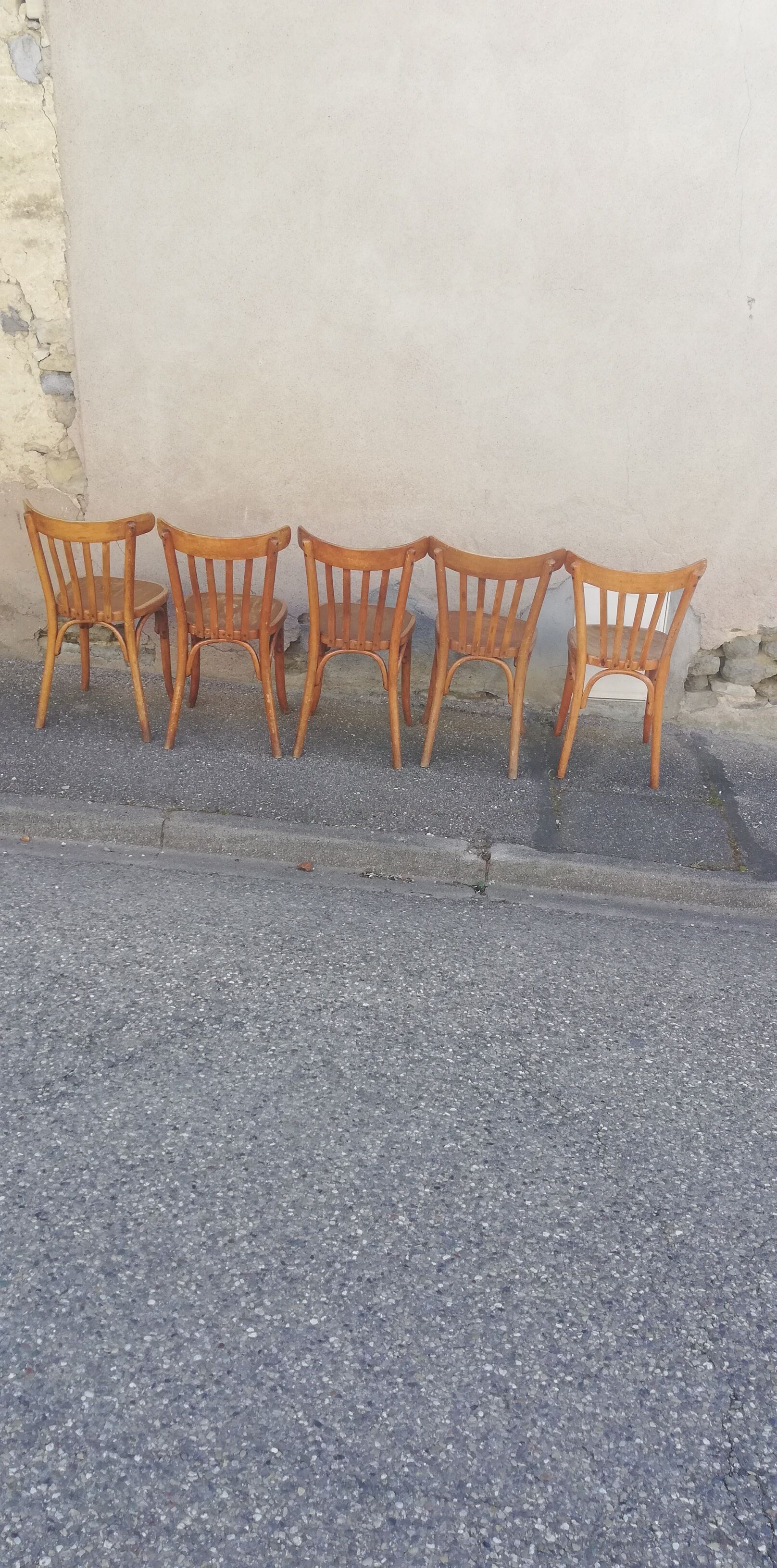 Set of 5 bistro chairs