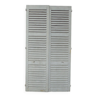 Volets anciens en bois persiennes 2 battants
