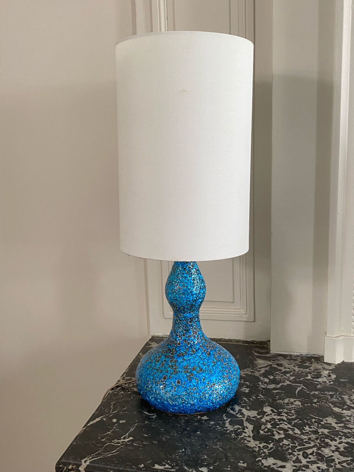 Lampe vintage en céramique bleue style année 70  trés décorative