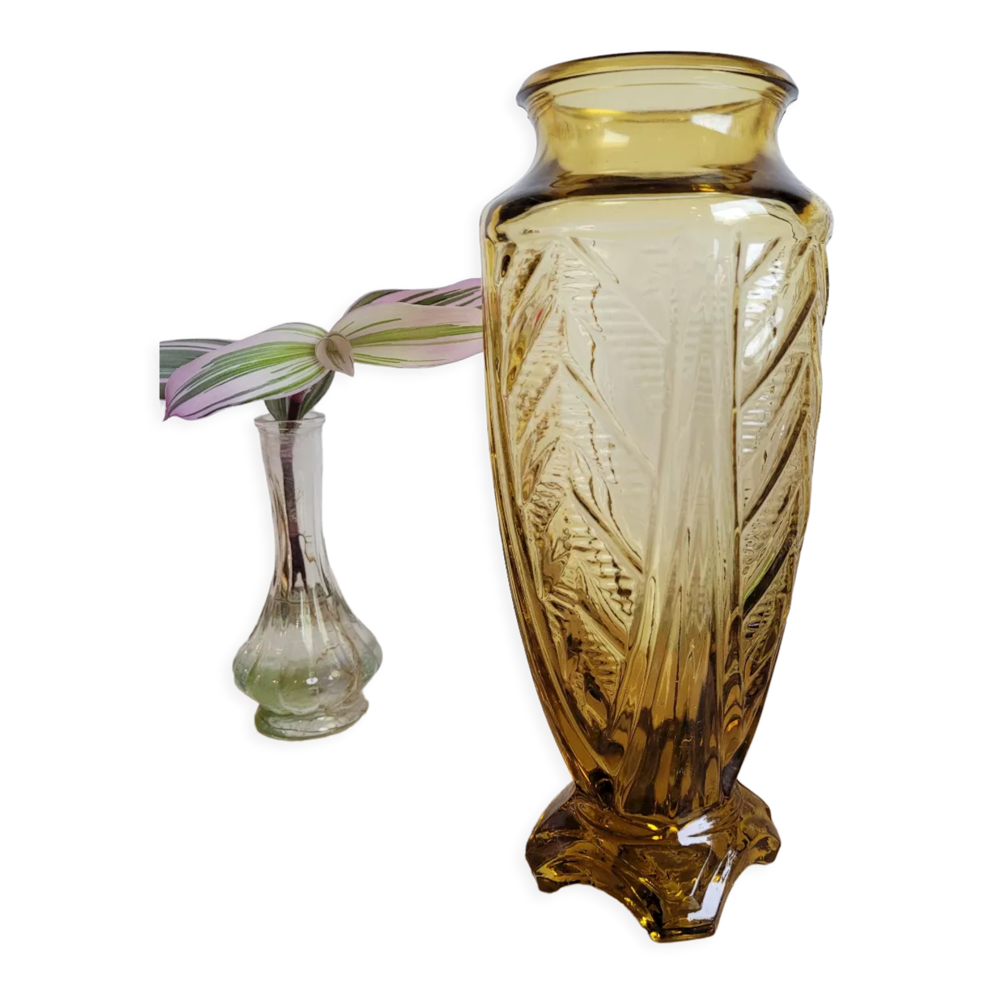 Art Deco vase molded glass
