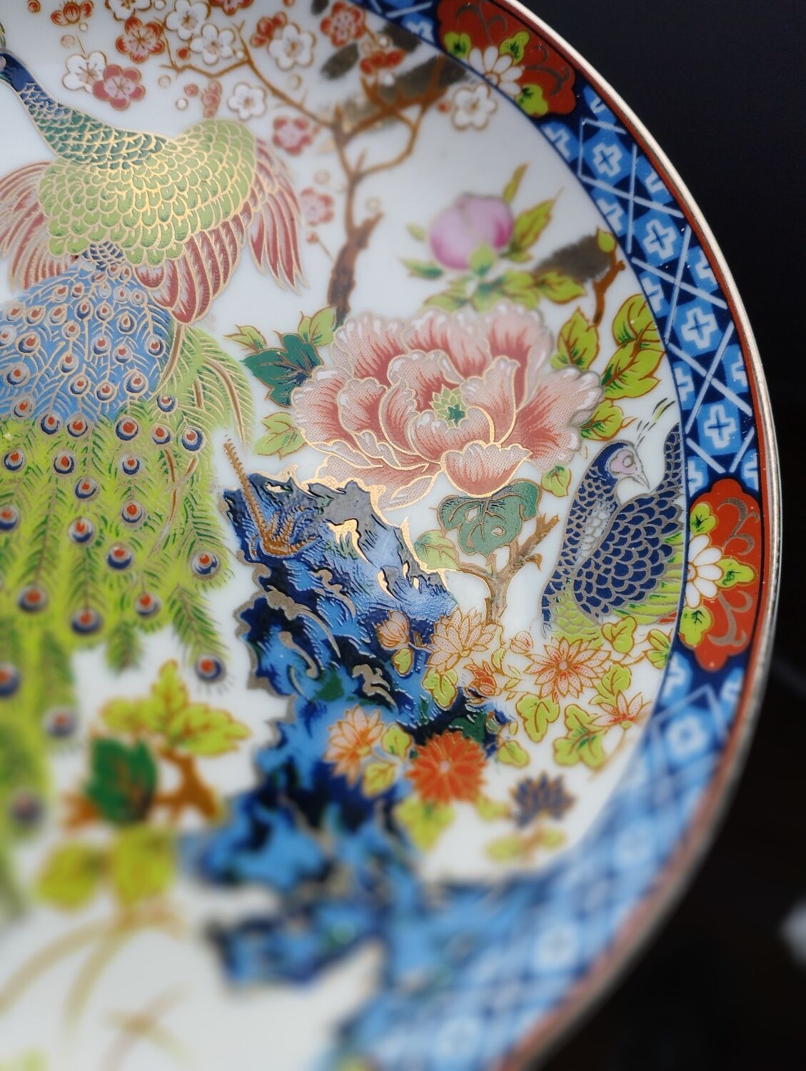Japan decorative plate, Imari style, peacock and peony décor
