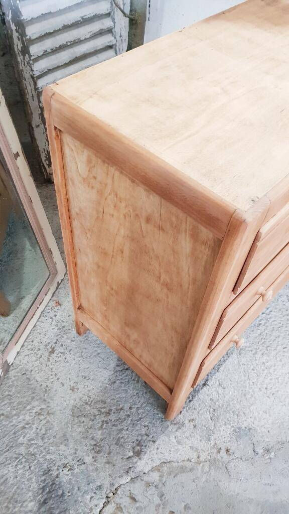 Vintage chest of drawers