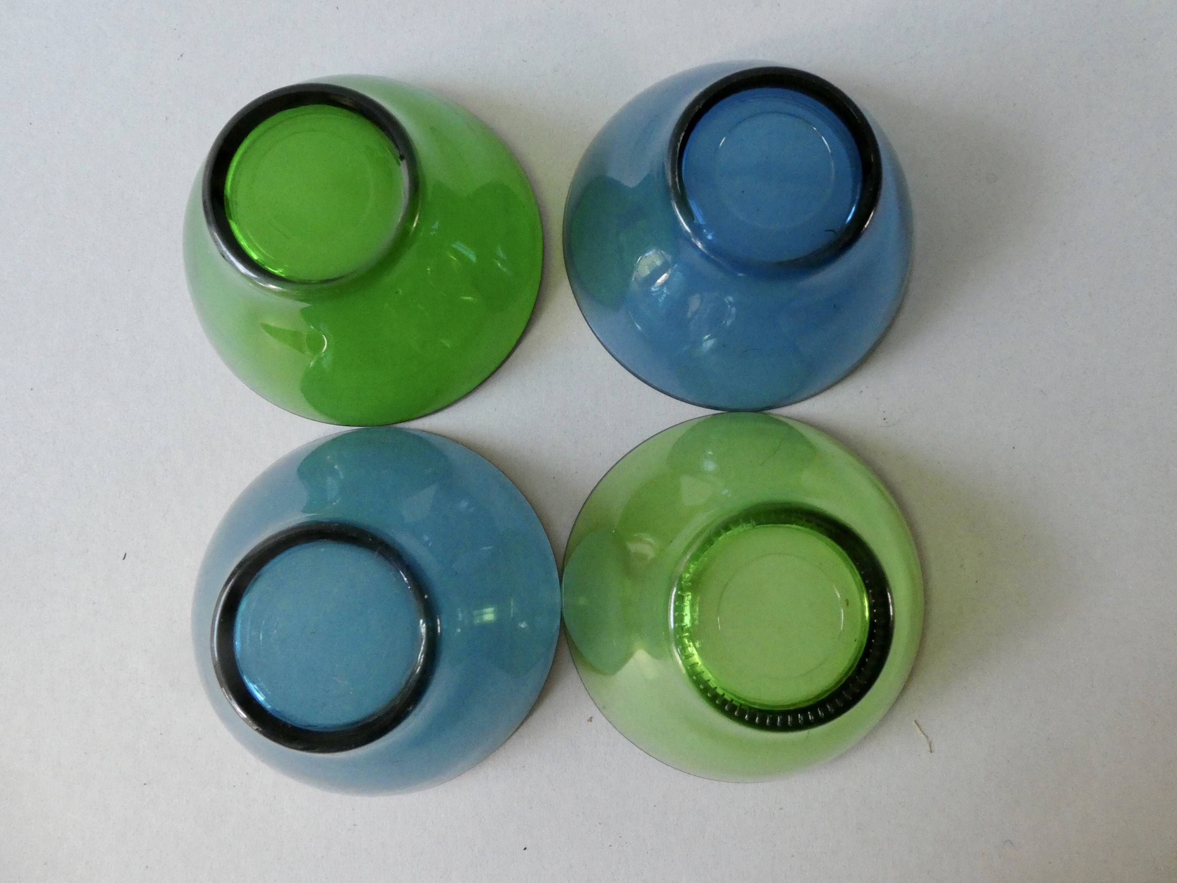 Set of 4 Vereco France bowls in colored glass