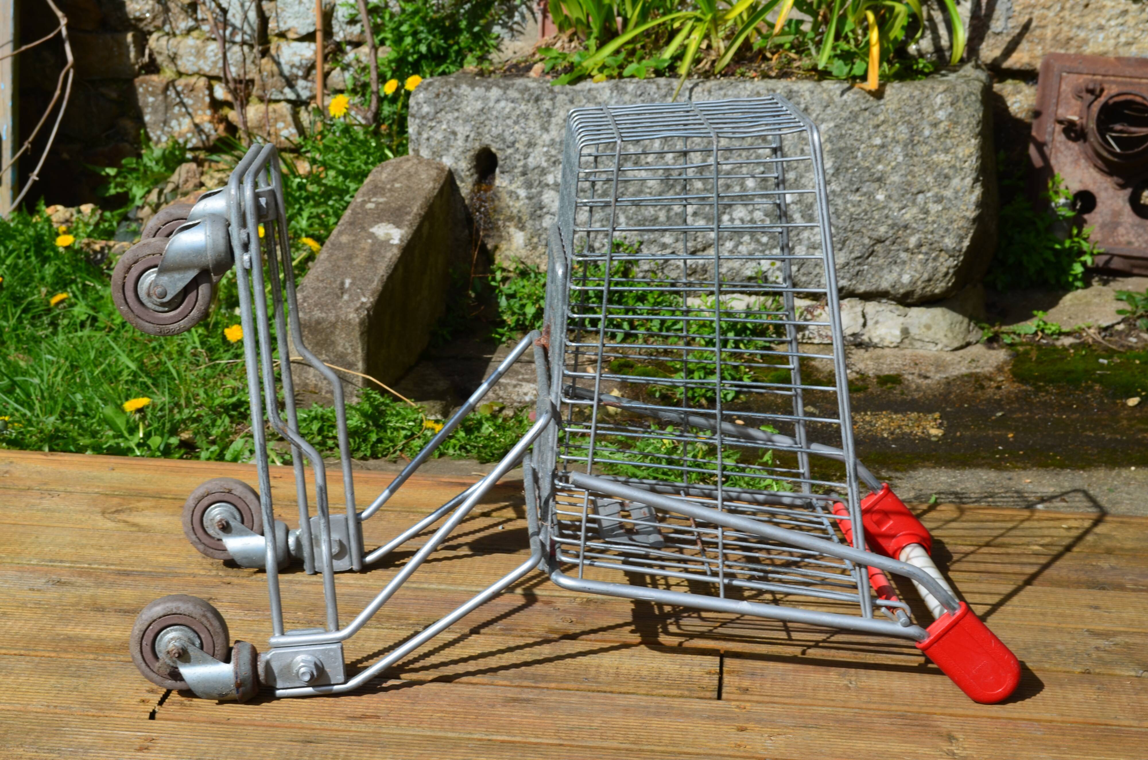Caddie de supermarché pour enfant