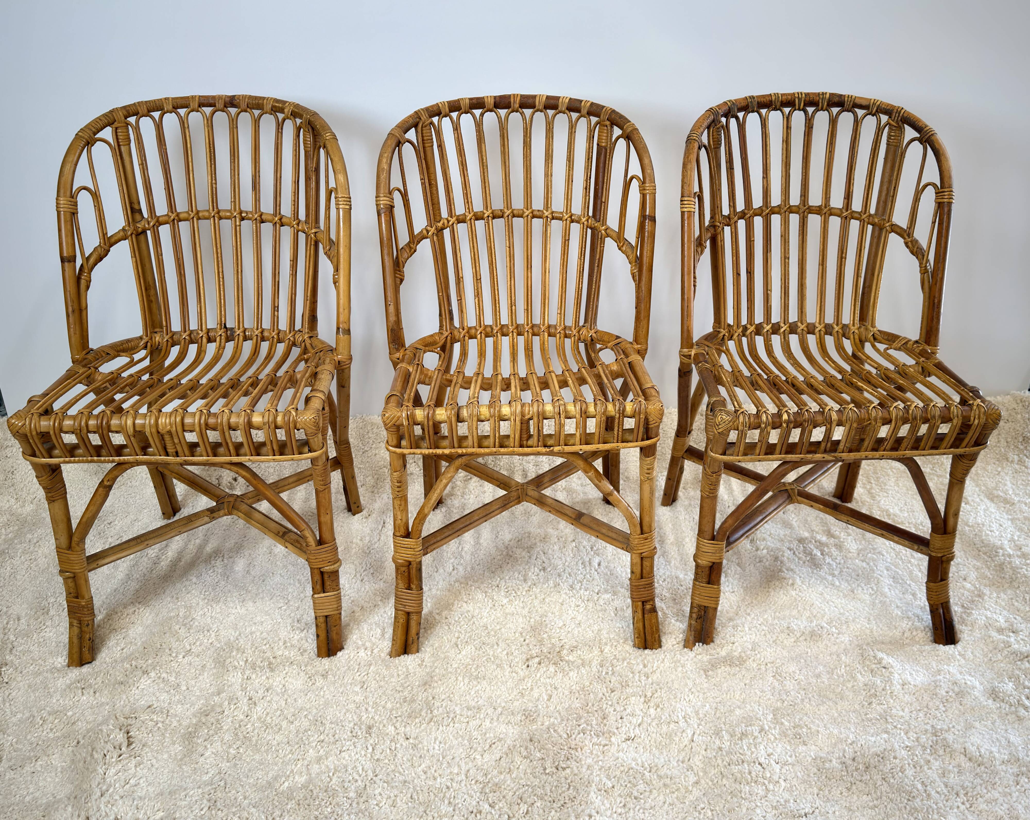 3 chaises vintage en rotin