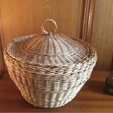 Vintage rattan box