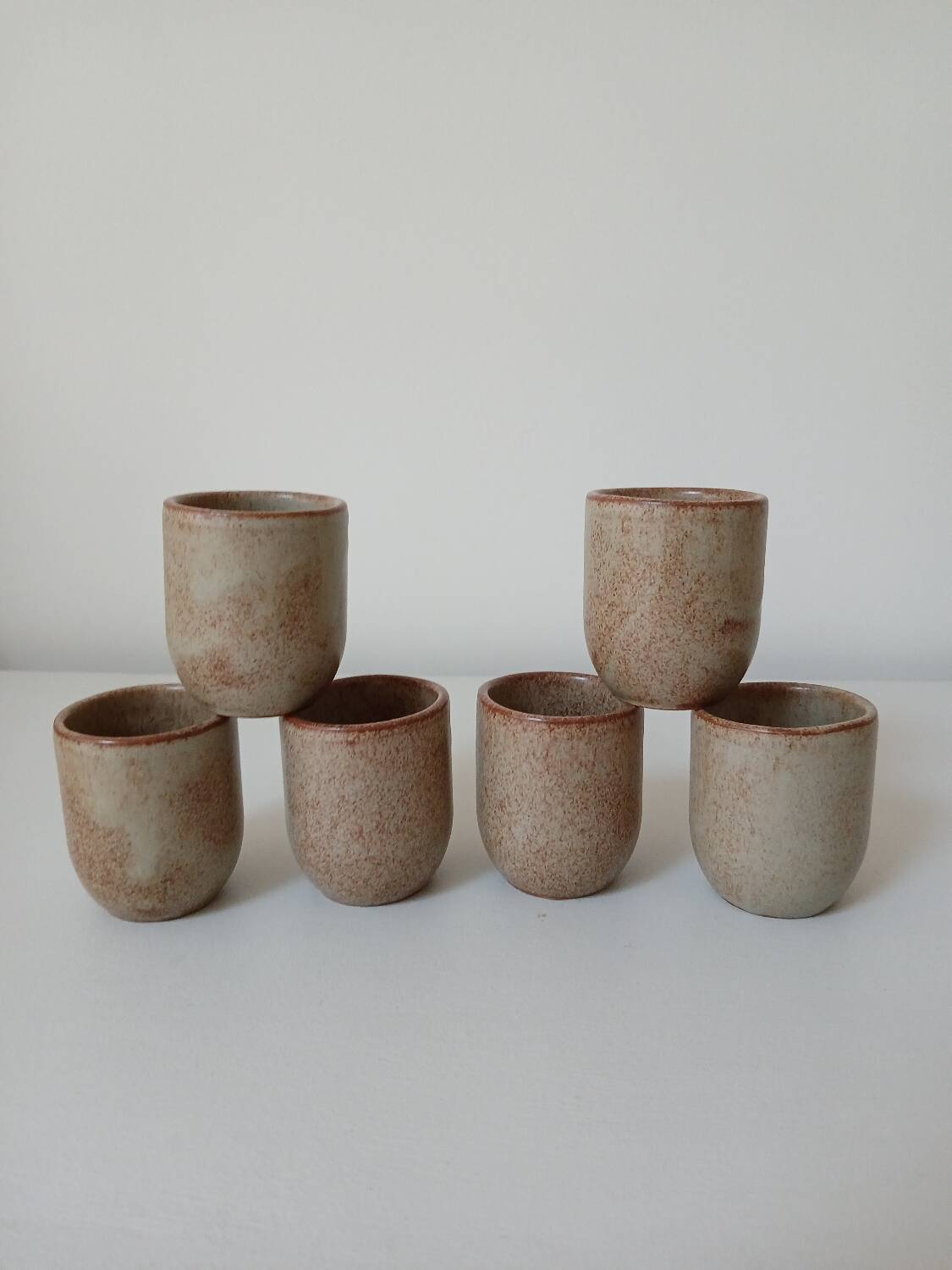 Set of 6 stoneware egg cups