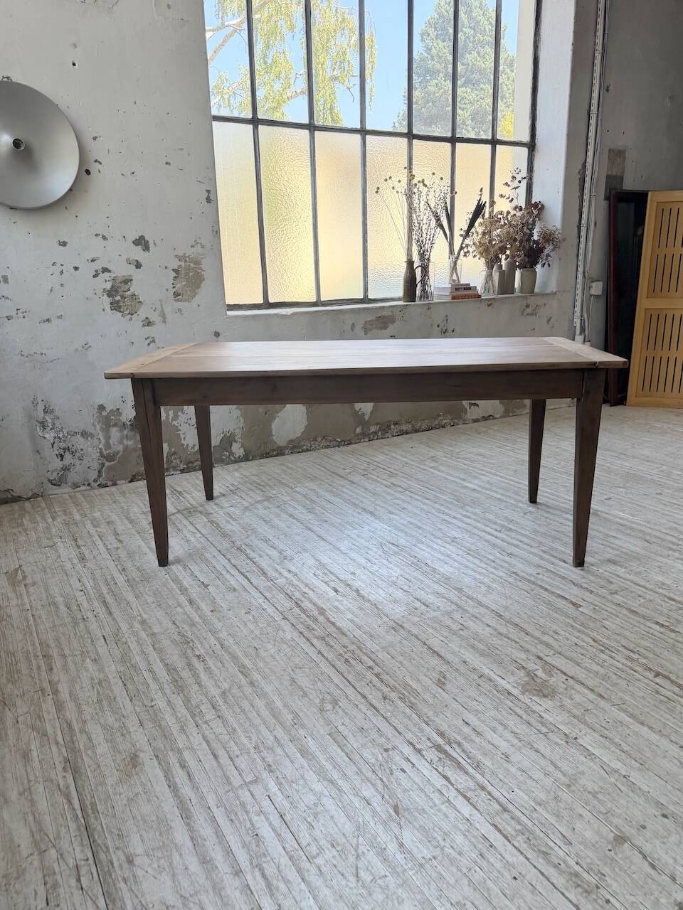 Table de ferme noyer pieds fuseaux 1950
