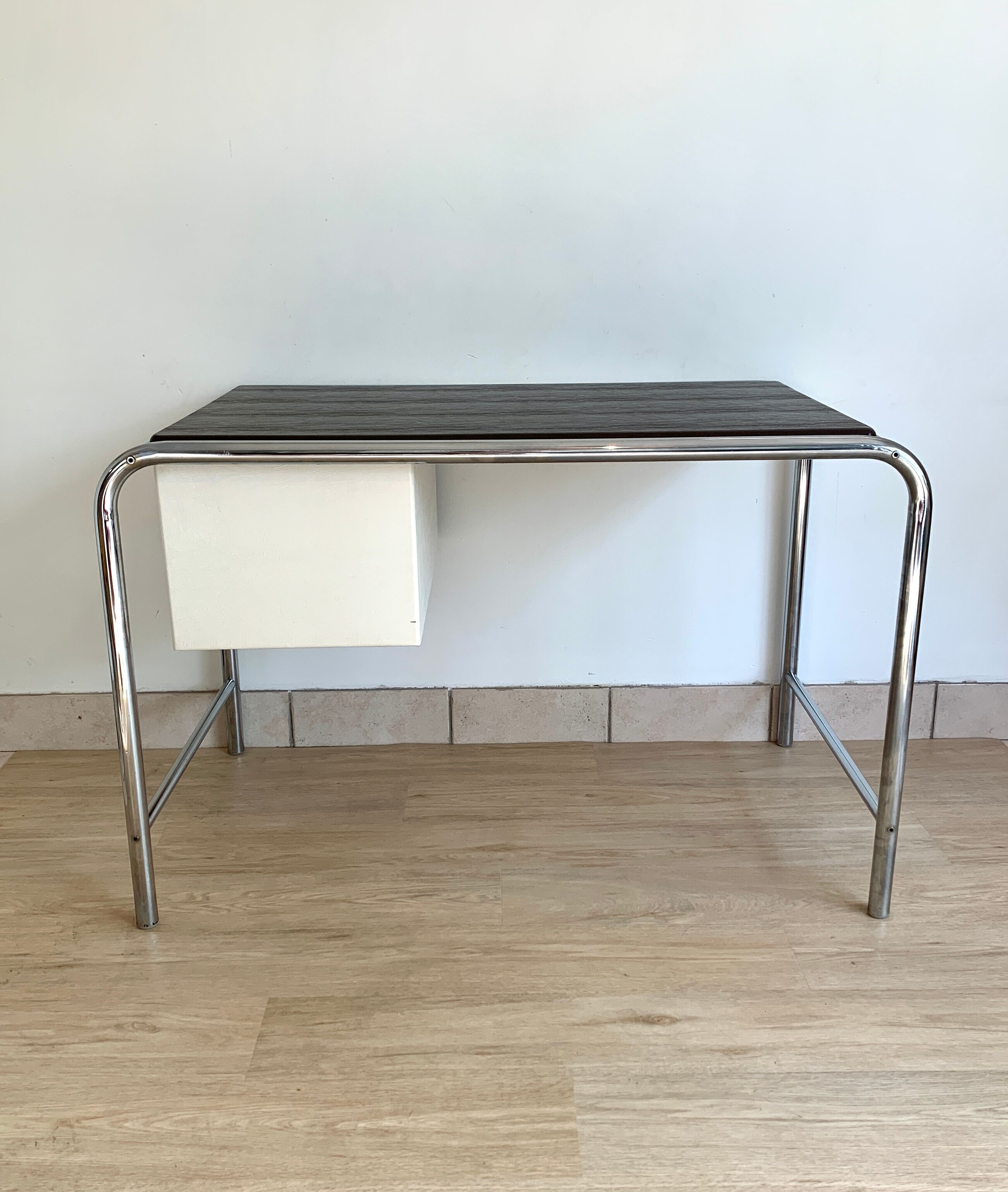 Modernist office 1970 chrome metal and skai