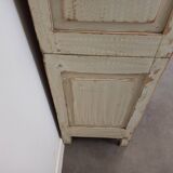 Patinated display cabinet