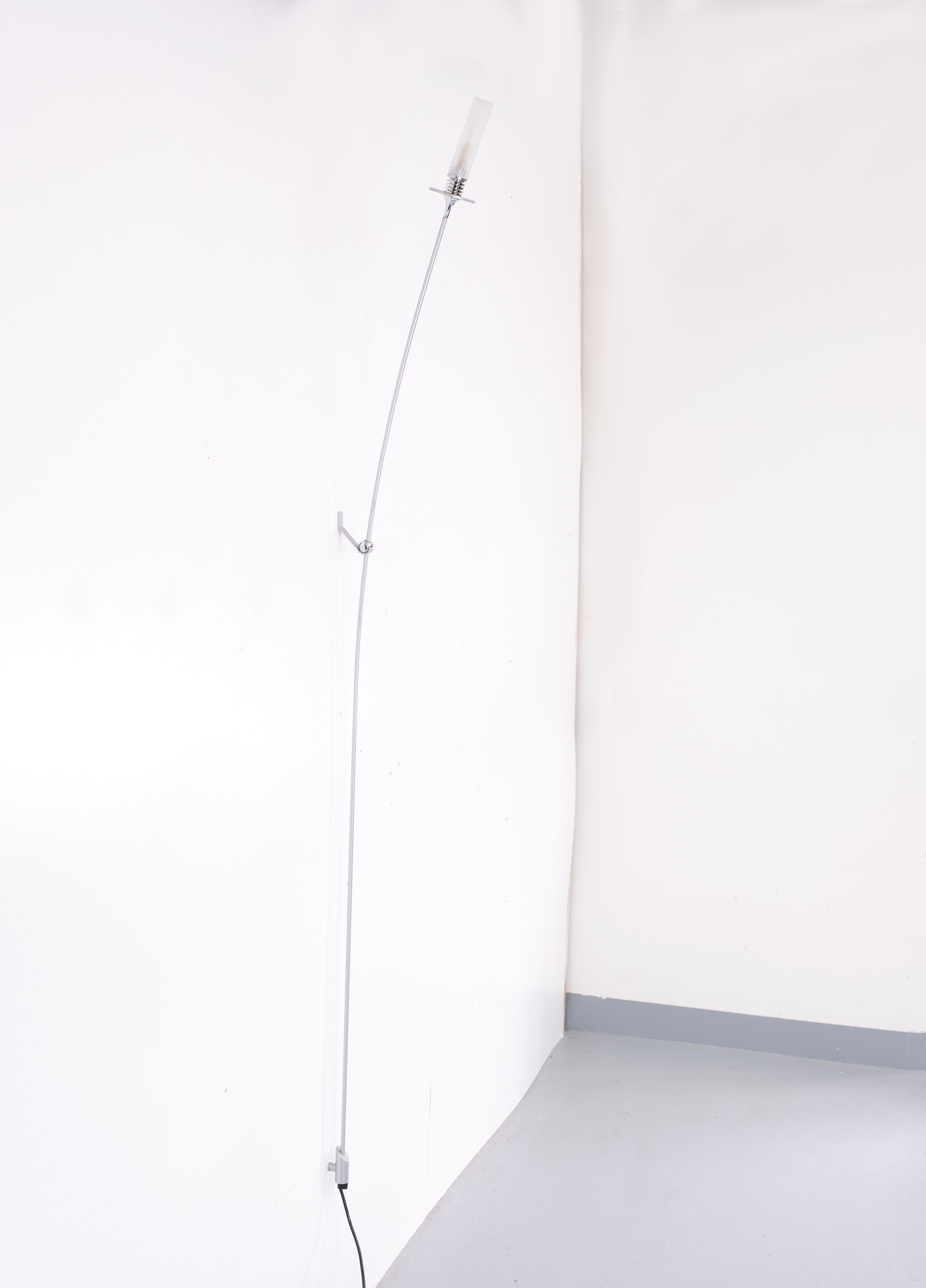 Sleek tall Halogen Wall lamp Occhio Italy