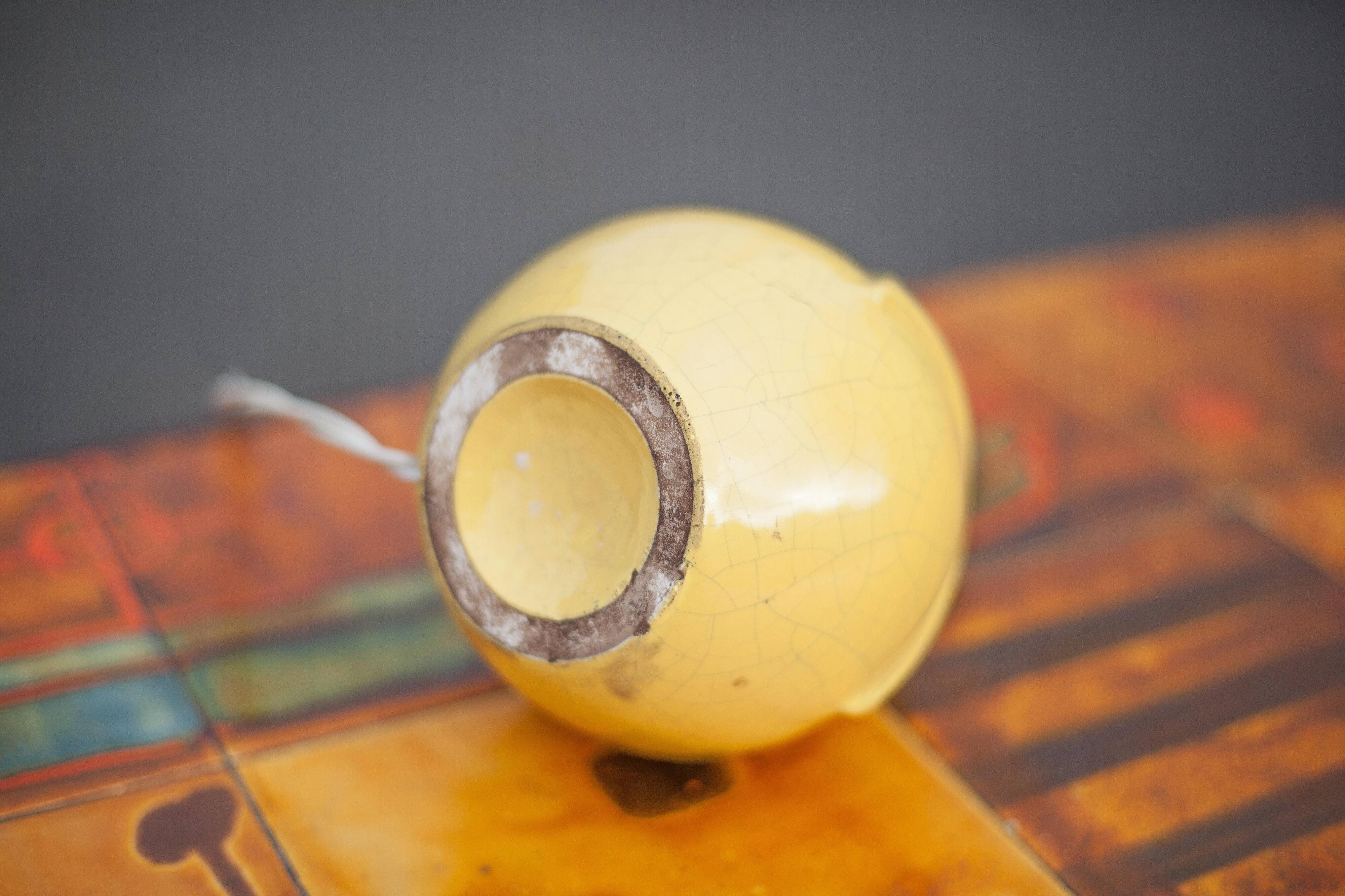 Vintage lamp, cracked ceramic lamp, yellow lamp, table lamp, bedside lamp, art deco, friend