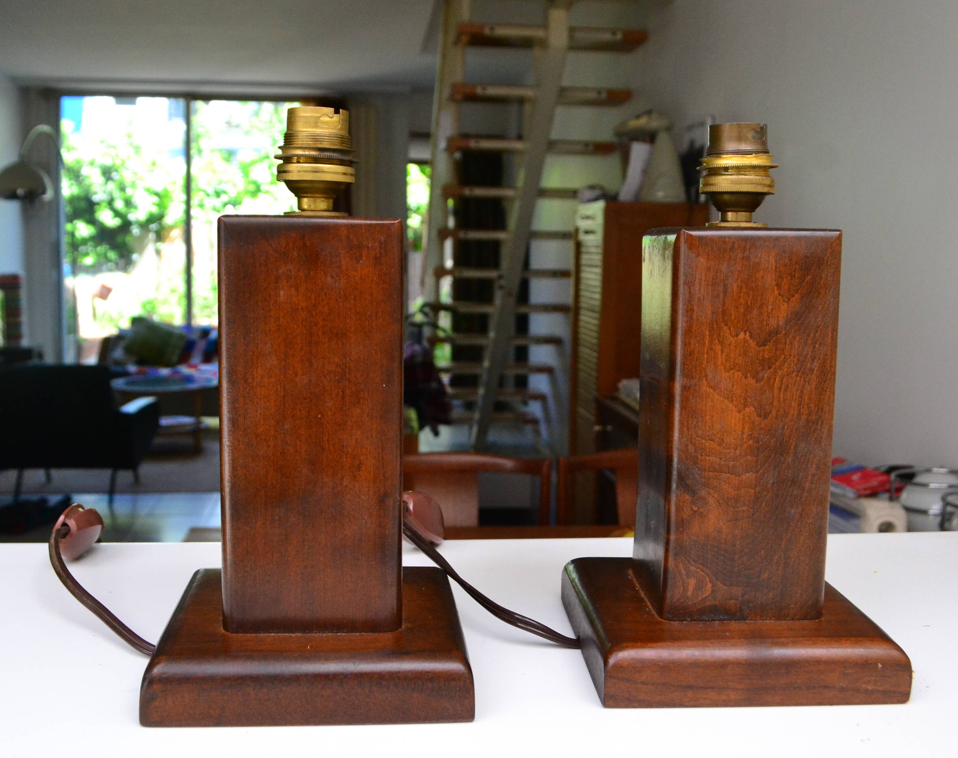 Pair of Art Deco lamps in solid mahogany
