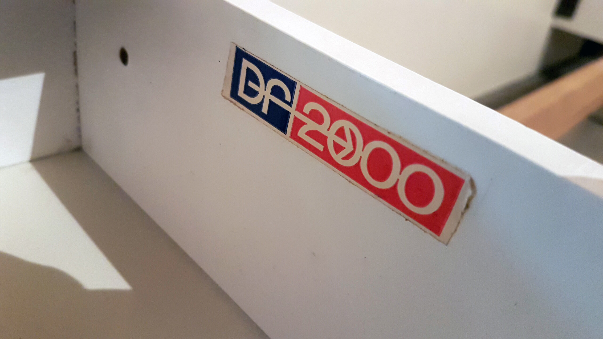 DF 2000 bed by Raymond Loewy