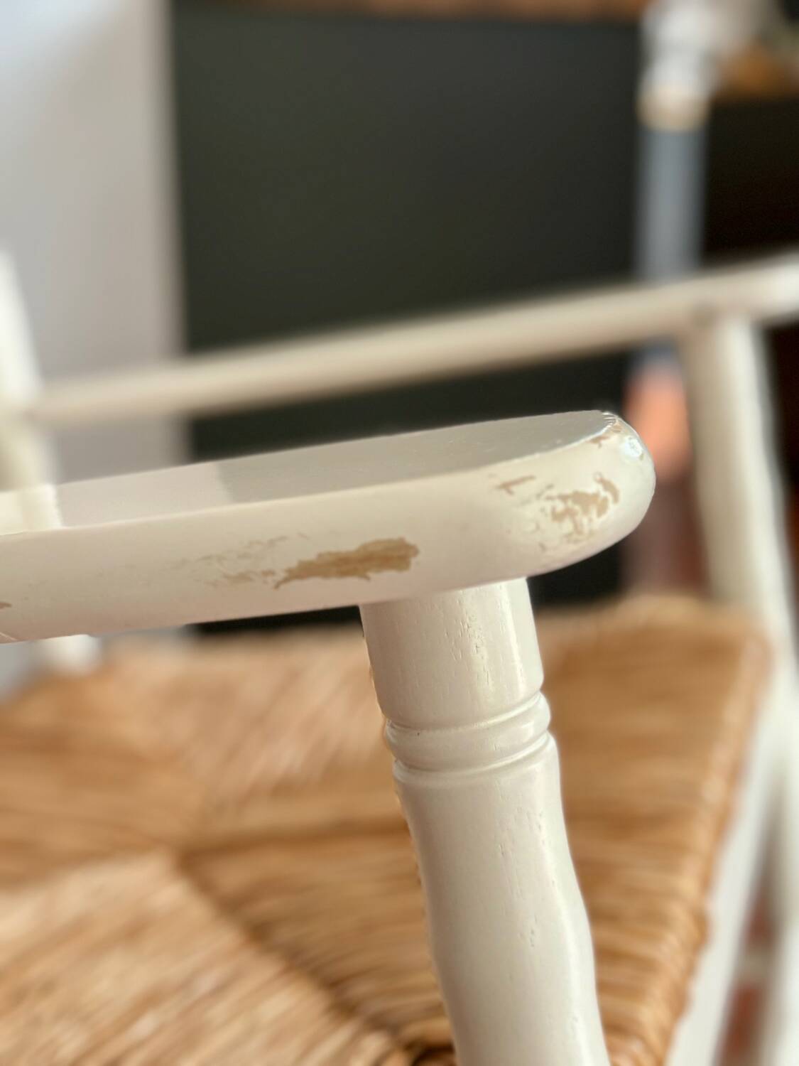 Chaise berçant rustique