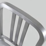 Chaise vintage en aluminium Emeco Navy en bon état