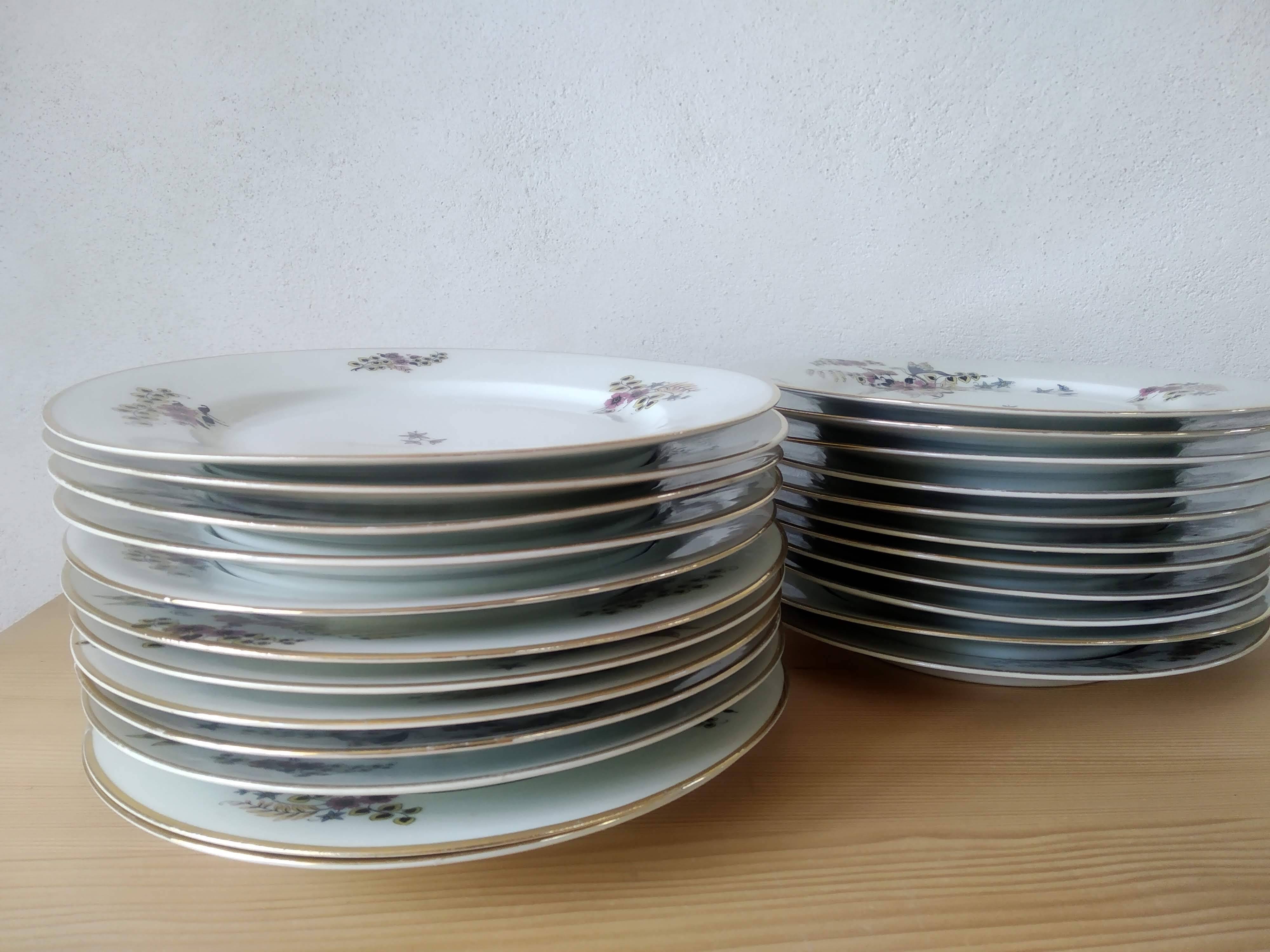 55-piece Limoges porcelain dinner service from the 1930s