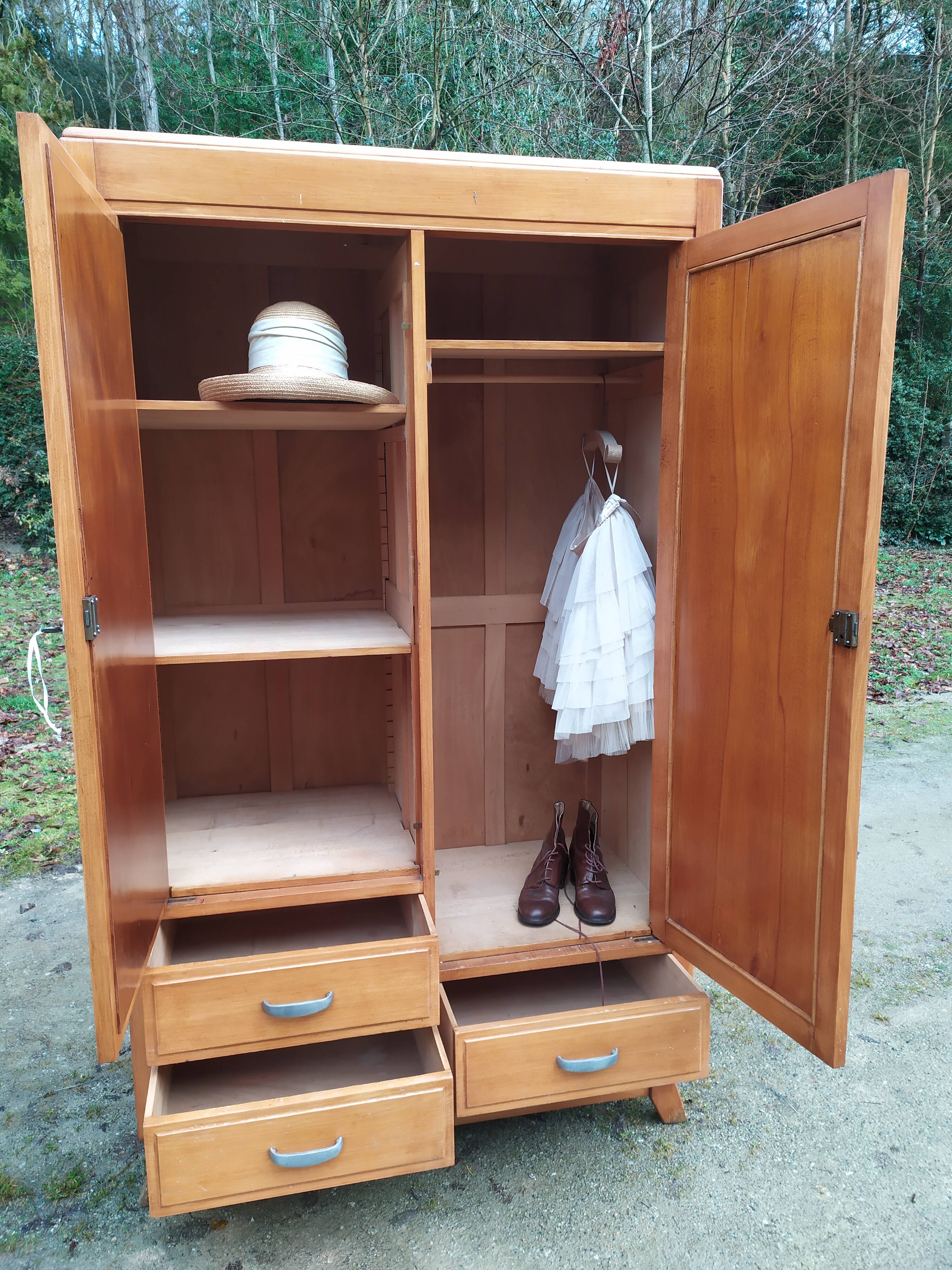 Armoire parisienne années 50