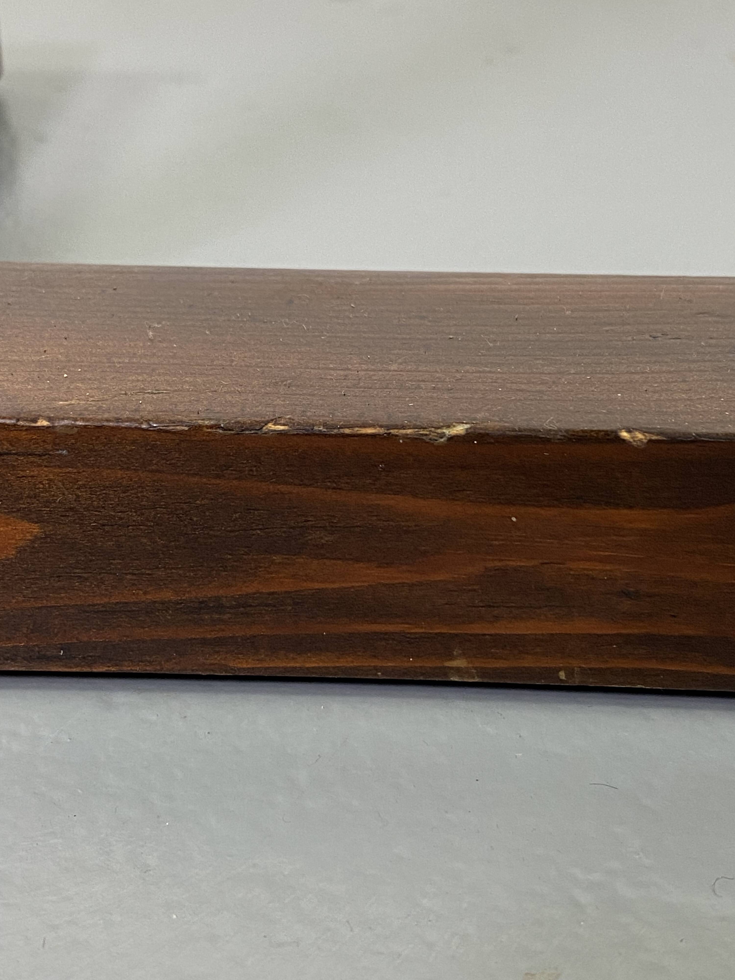 Porte manteau à pied ou valet de chambre