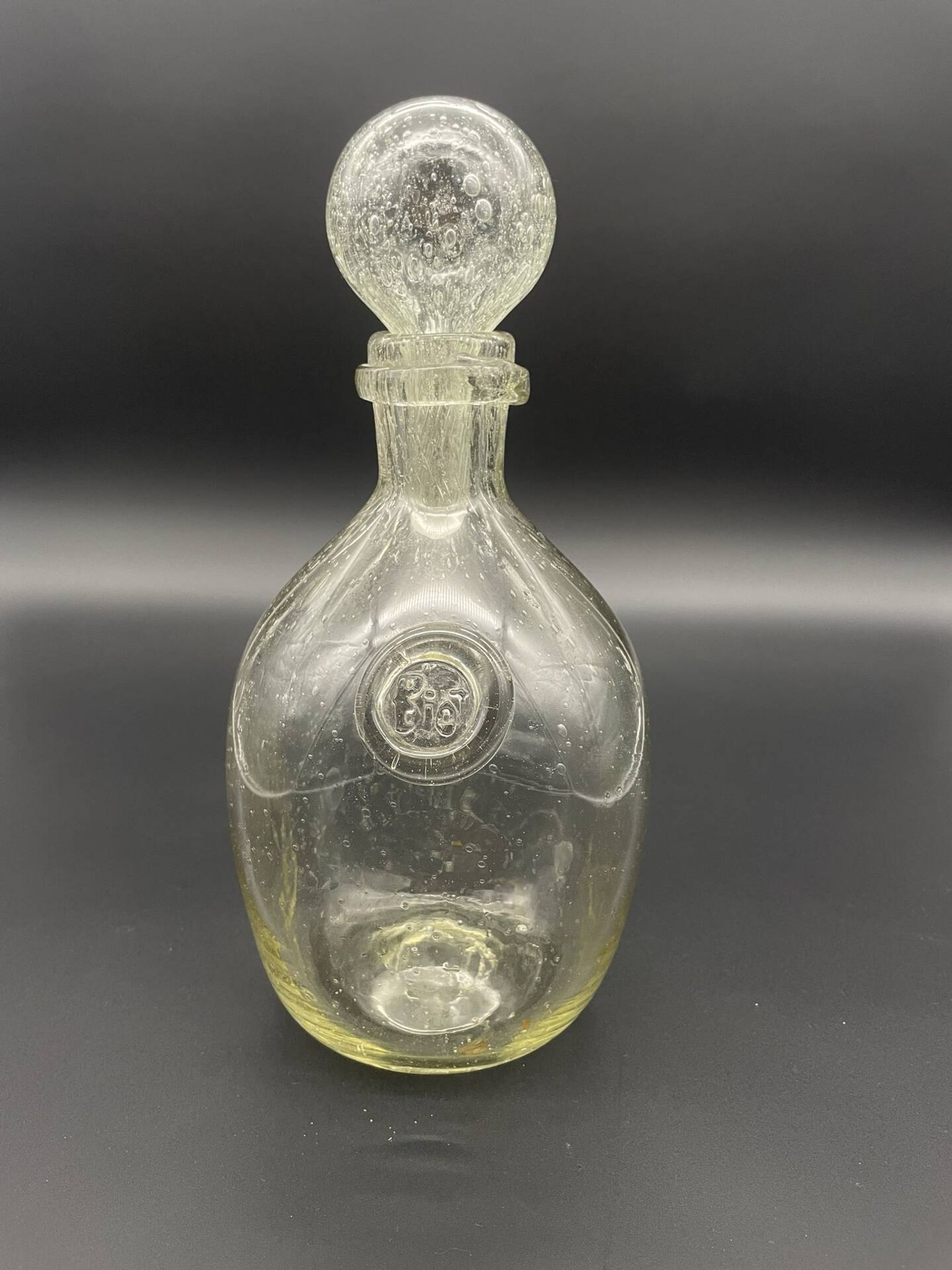 Vintage carafe from Verrerie de Biot in bubble glass with a round stopper.