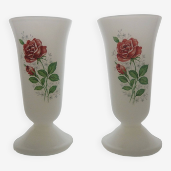 Mazagran arcopal red roses collection from the 60s. set of 2 pieces in good condition