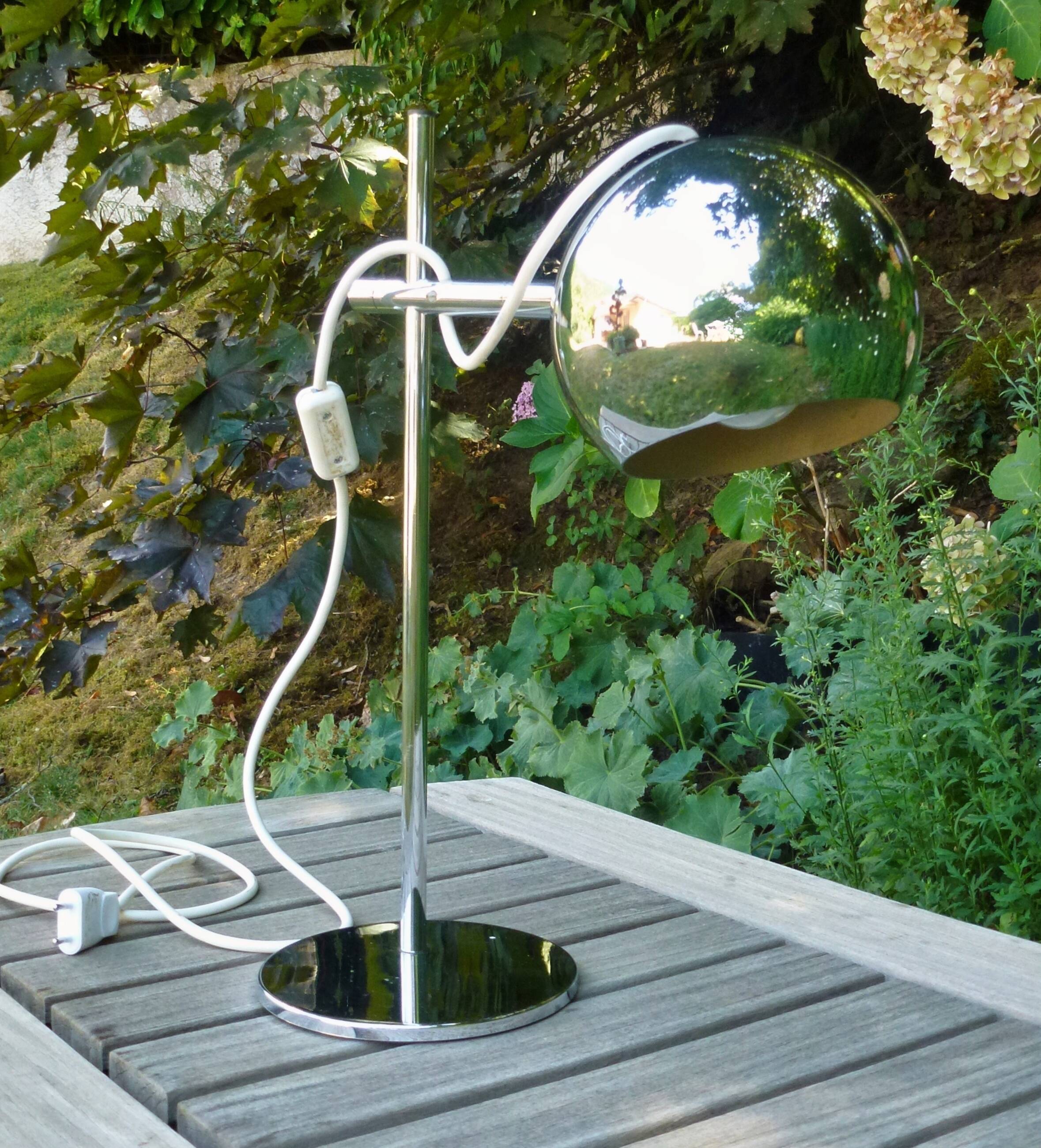 Vintage Space Age / Eyeball desk lamp