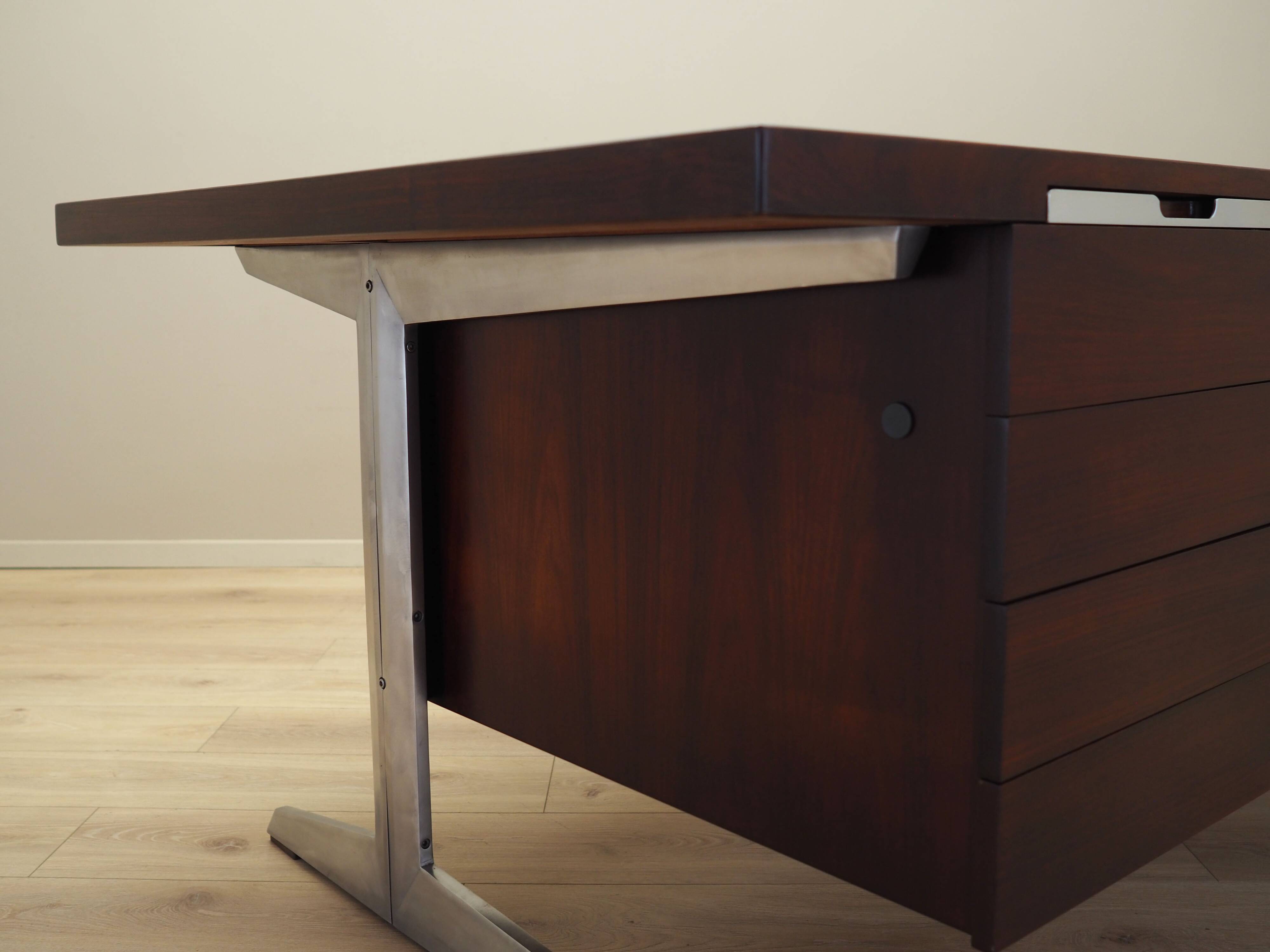 Bureau en palissandre, design danois, années 1970, designer : Marius Byrialsen, fabricant : Nipu Møbler
