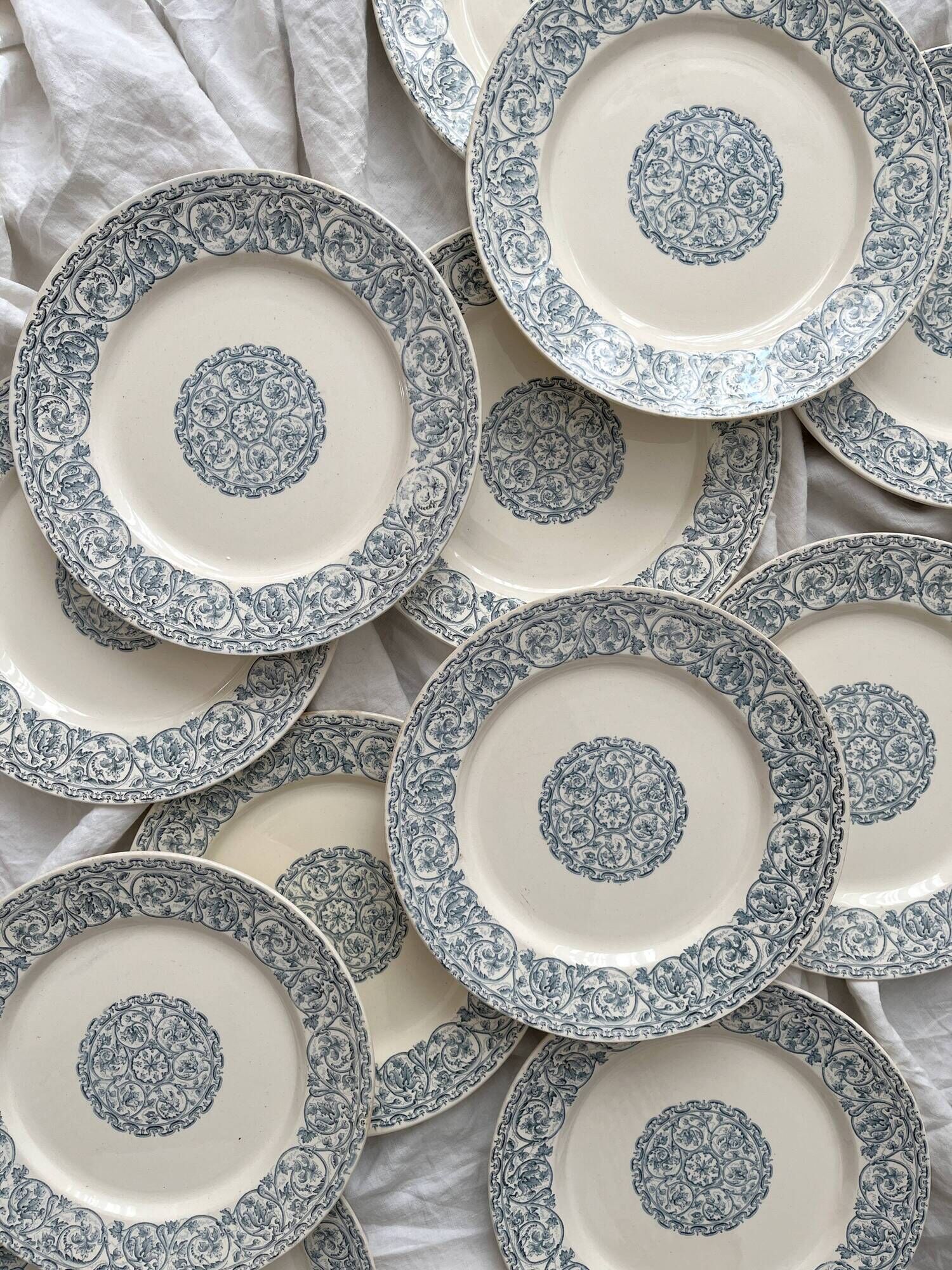 "Renaissance" ironstone dinnerware set from Creil and Montereau - 30 pieces