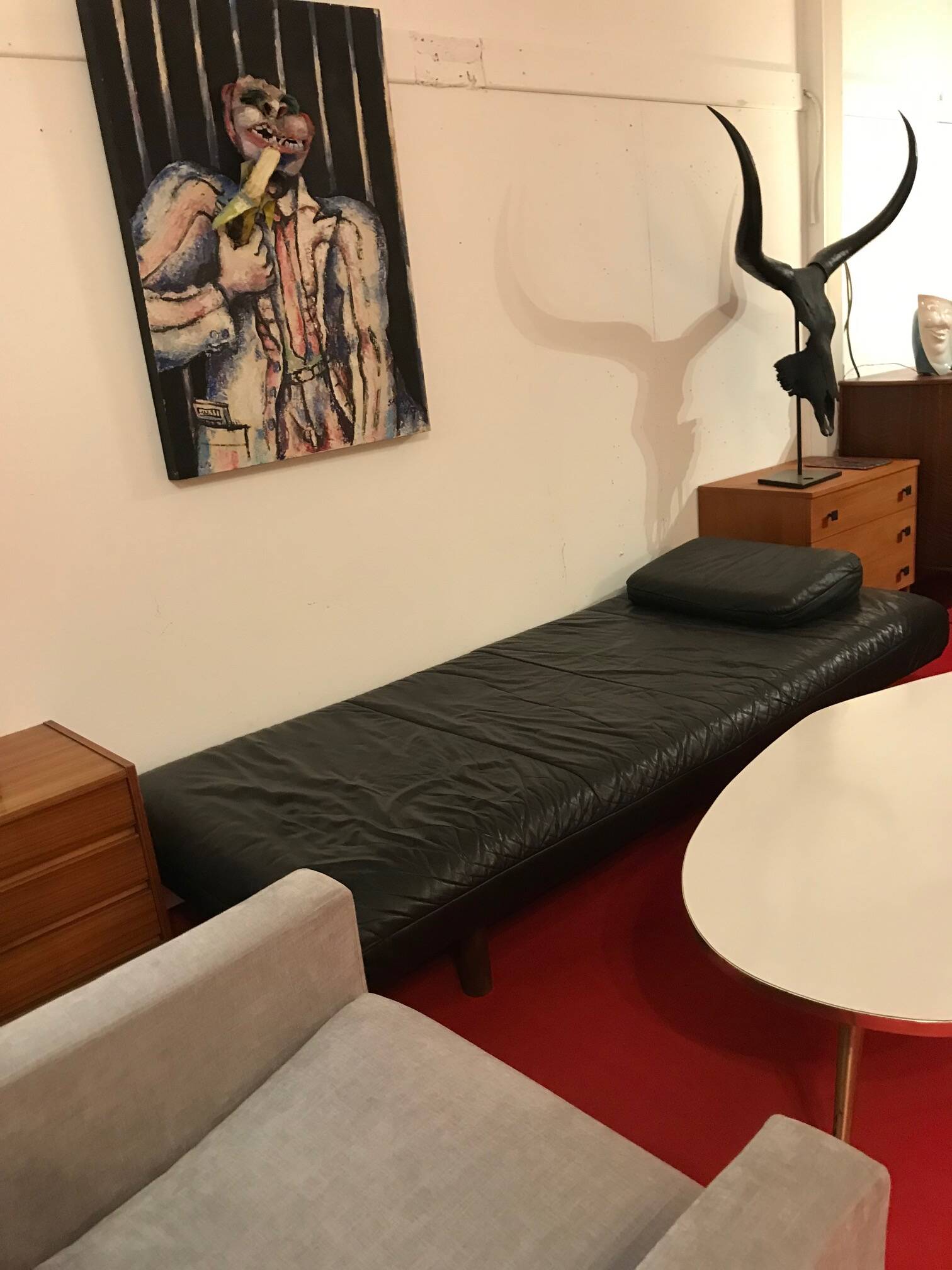 Day bed, vintage bench sofa dating from the 70s.